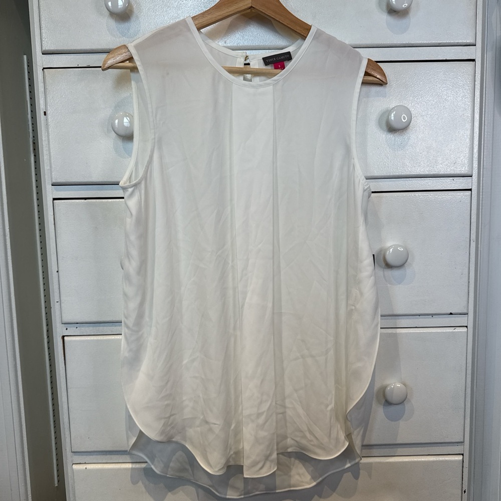 Vince Camuto Elegant White Sleeveless Top